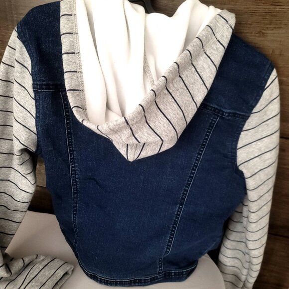 Jean Jacket - Picture 3 of 4